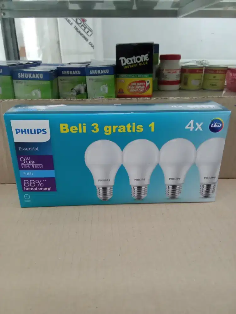 PHILIPS ESSENTIAL BUY 3 GET 1 9 WATT
