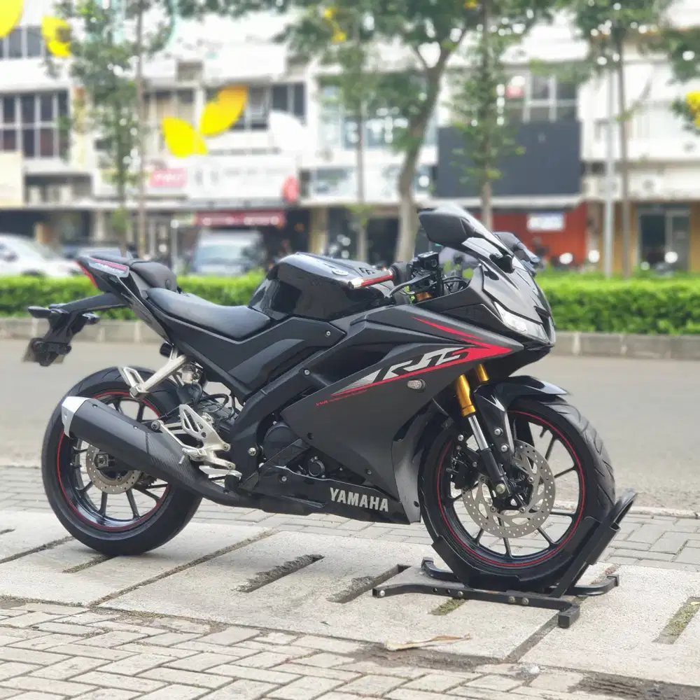 YAMAHA R15 V3 HITAM 2019 PAJAK PANJANG KM LOW SIAP GASPOL