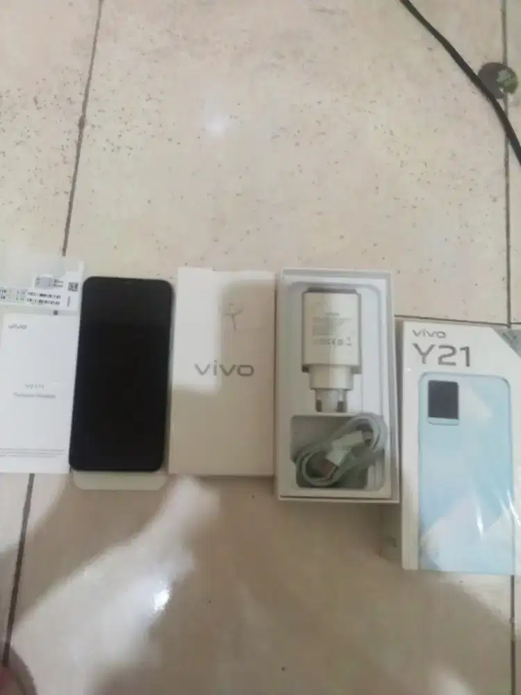 Vivo Y21 fulset ram 4/64 kondisi 99,9% mulus batre kuat awet normal