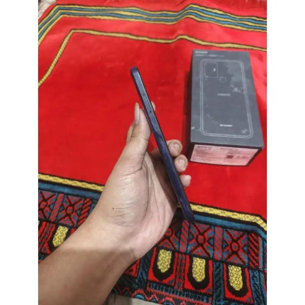 Sharp v6 bagus termasuk murah