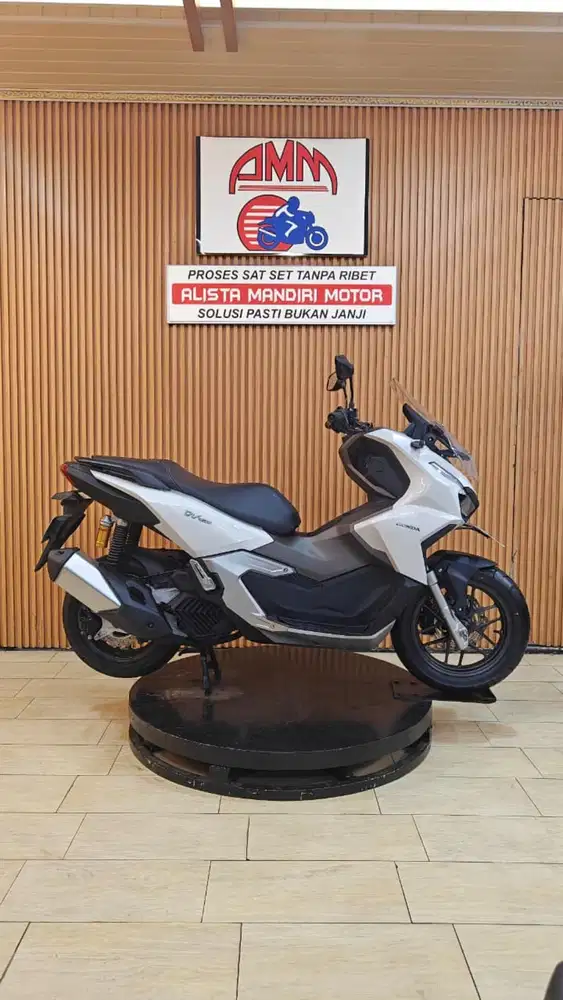 ADV 160.CBS , 2023 , BS TRAD IN, CC, CASH/ KREDIT