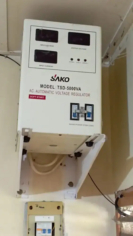 Stabilizer arus Listrik merk SAKO