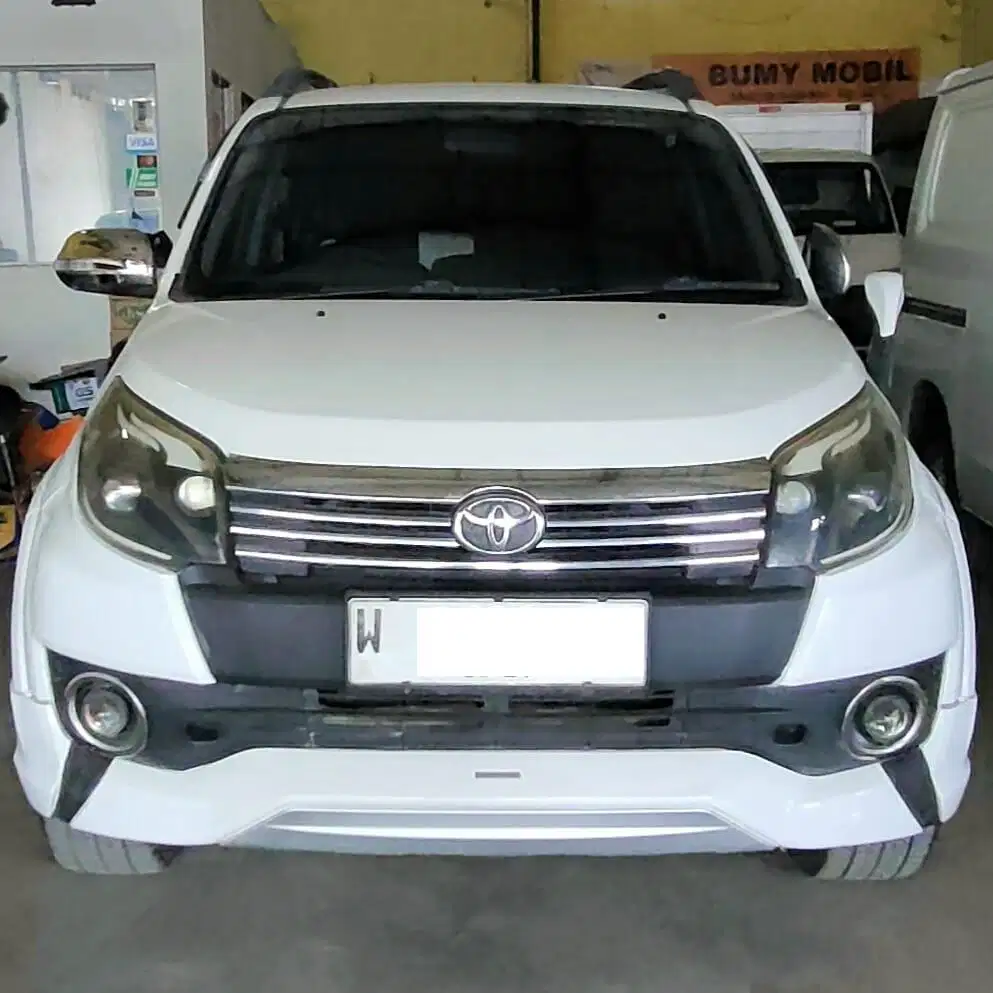 Rush S TRD Sportivo 2015 Putih