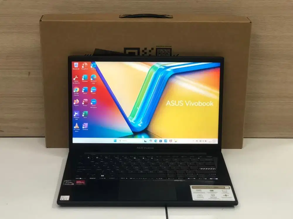 Asus E1404FA/Ryzen 3 7320U/8/512Gb/garansi resmi sampi okt 2026