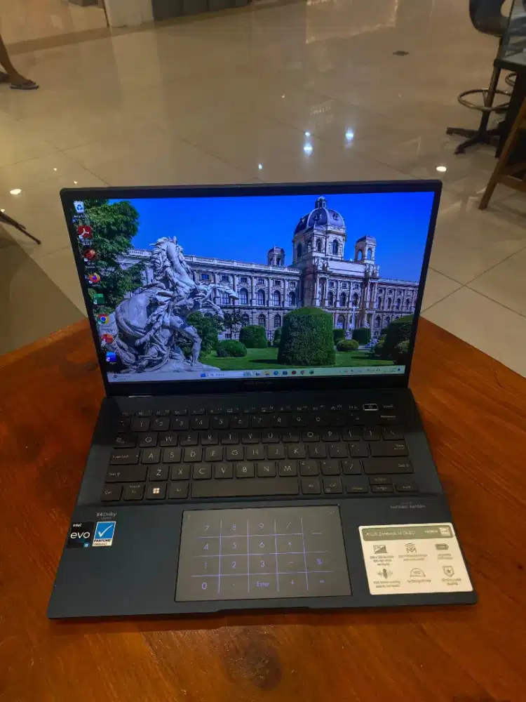 ASUS ZENBOOK 14 ( NON TOUCHBAR )