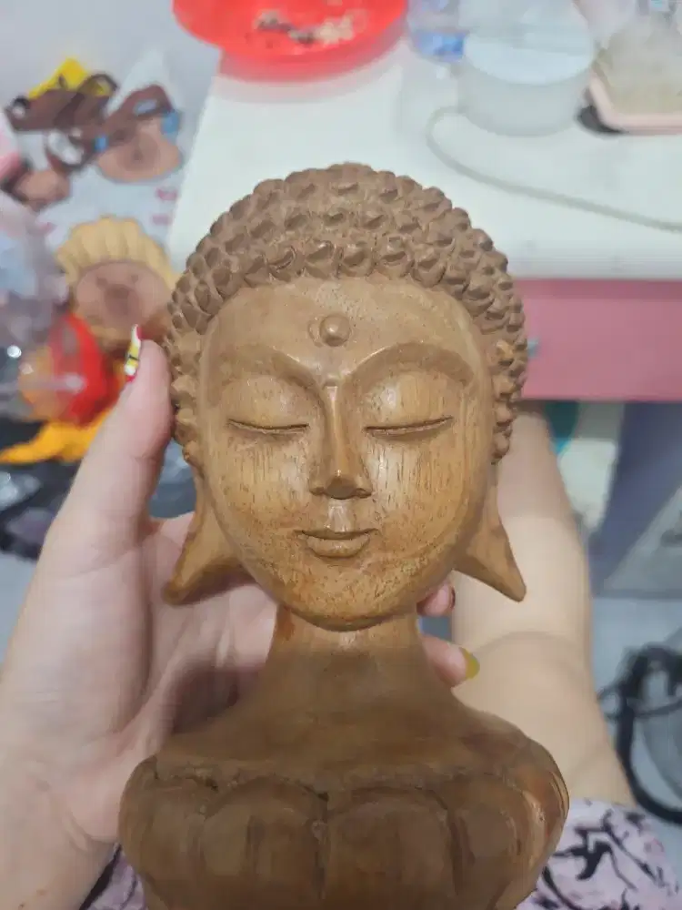 Pajangan kayu patung budddha