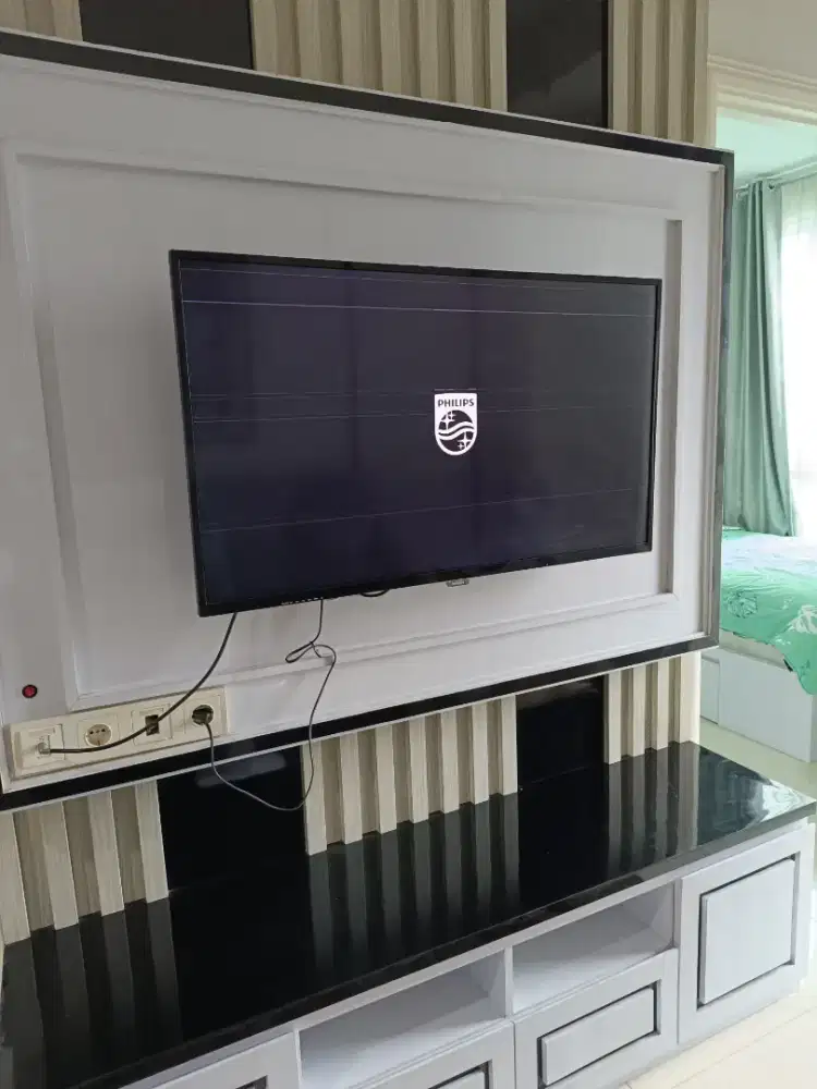 Dijual TV Phillips ukuran 43