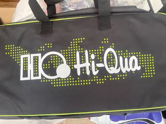 tas badminton Hi-Qua siap pakai