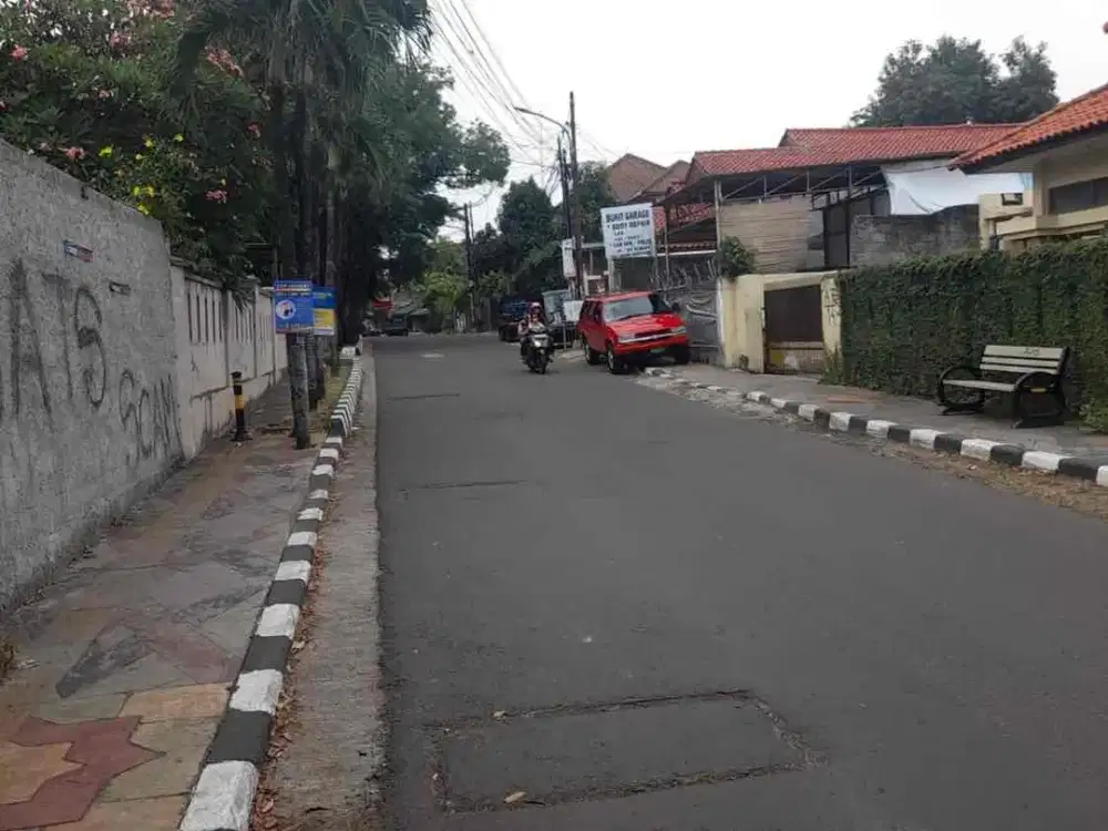 Dijual rumah di perumahan bukit cirendeu
