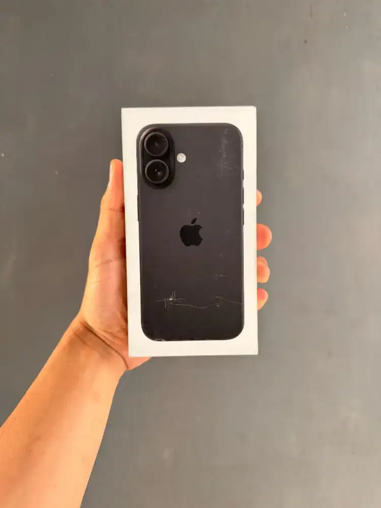 iPhone 16 Bassic 128 iBox hitam barang baru