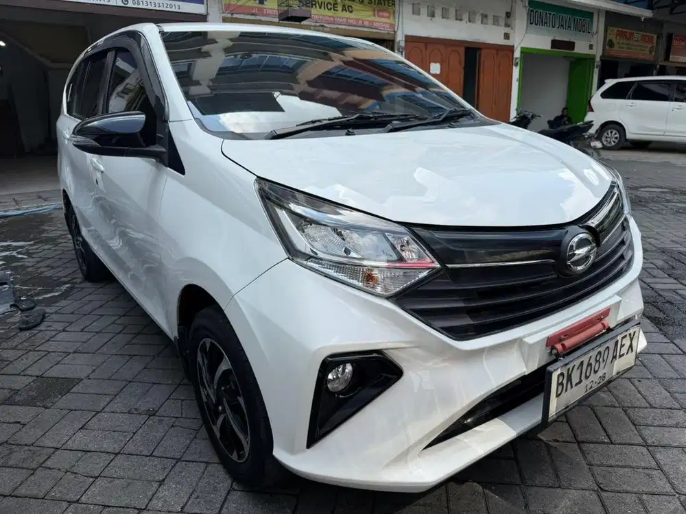 Daihatsu Sigra R manual 2023