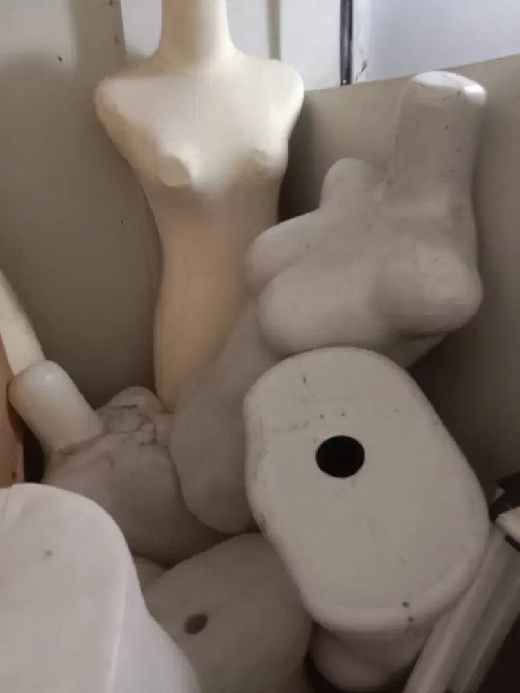 Dijual phantom patung pakaian bekas