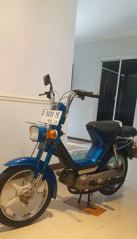Moped Peugeot Low Km antik NOS