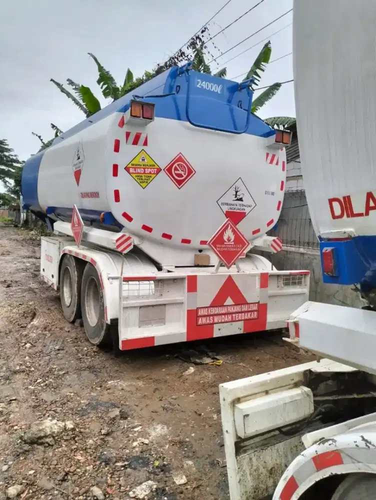 Tangki Trailer 24kl Karoseri Aweco