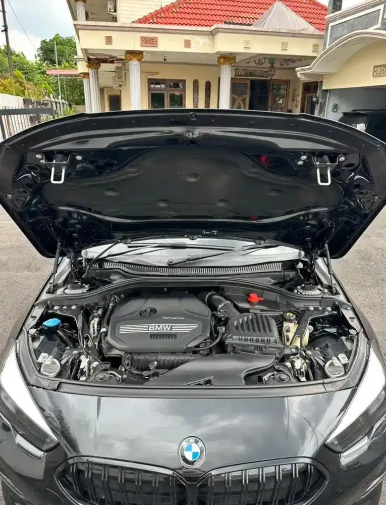 BMW 218i 2022 Bensin