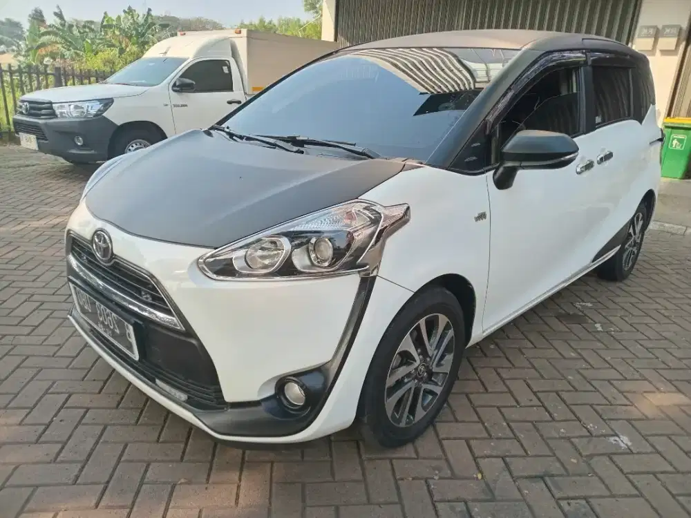 Sienta V Manual bisa TT Mobil Motor