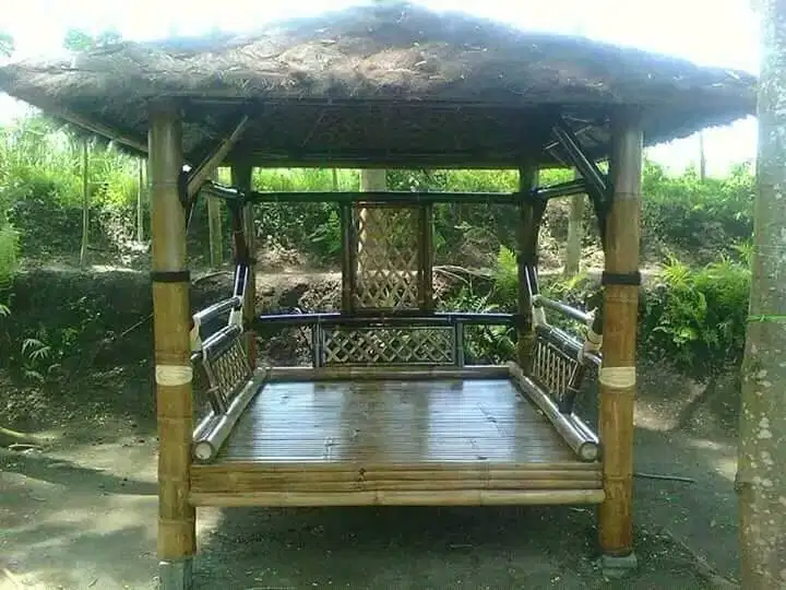 SAUNG GAZEBO MINIMALIS