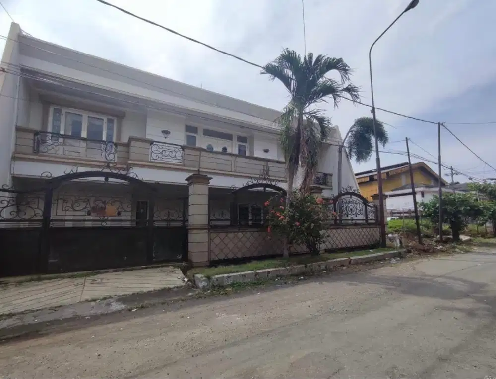 Dijual Rumah 2 Lantai Dharmahusada  Indah Barat Surabaya Timur