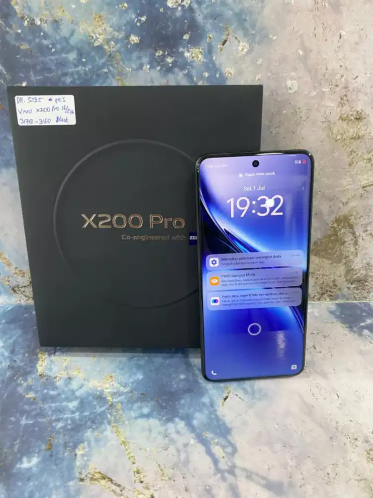 Di jual HP VIVO X 200 PRO BLACK RAM 16GB ROM 512GB