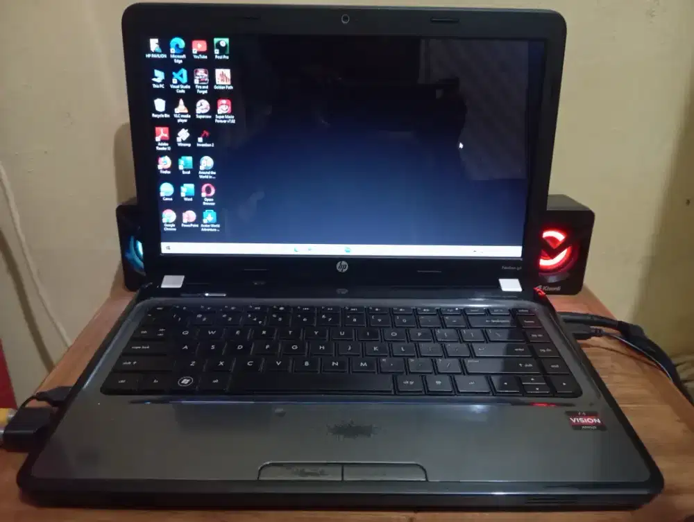 Laptop Hp AMD A4-3330MX Apu - Radeon HD graphics