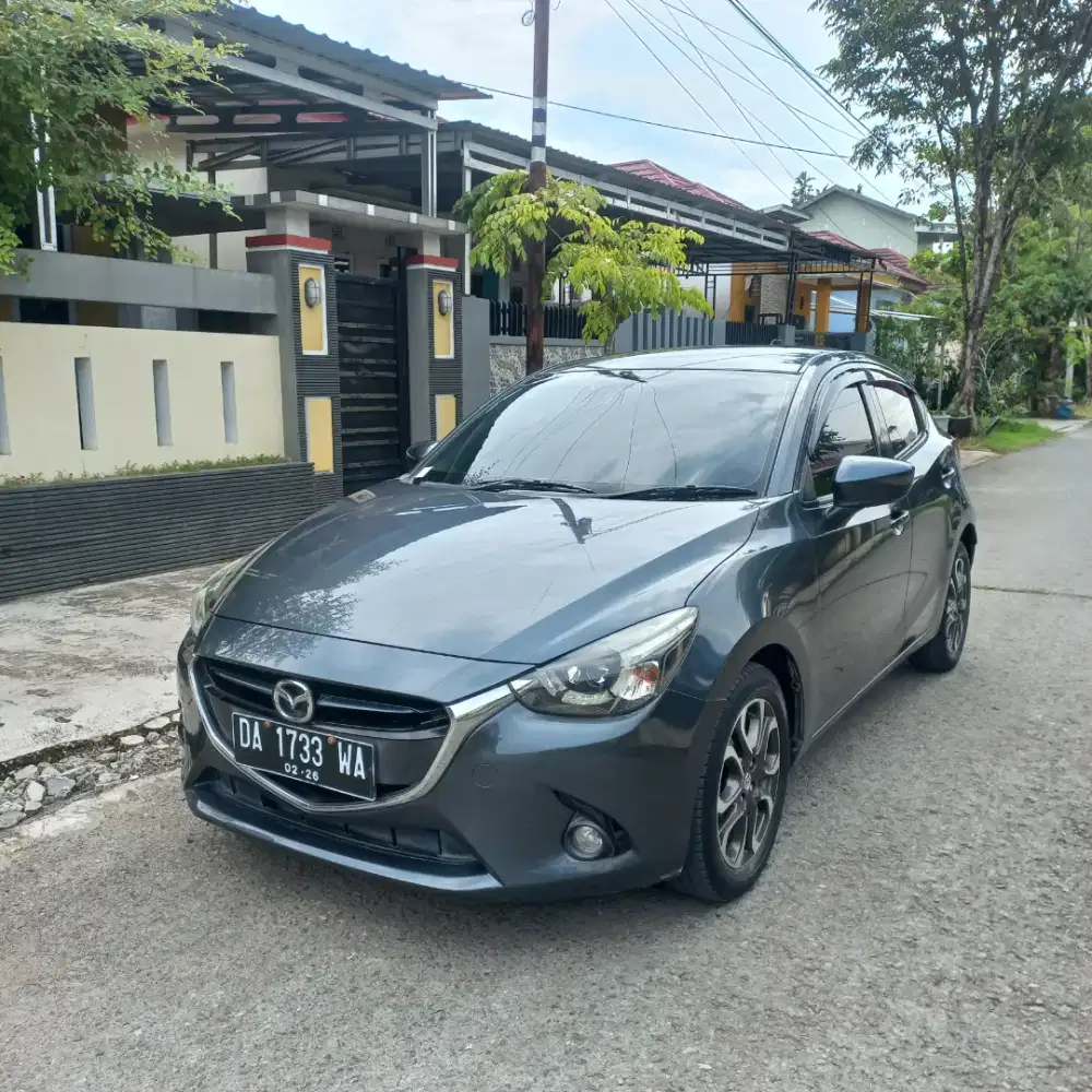 Mazda 2R skyactive 2015 autometic