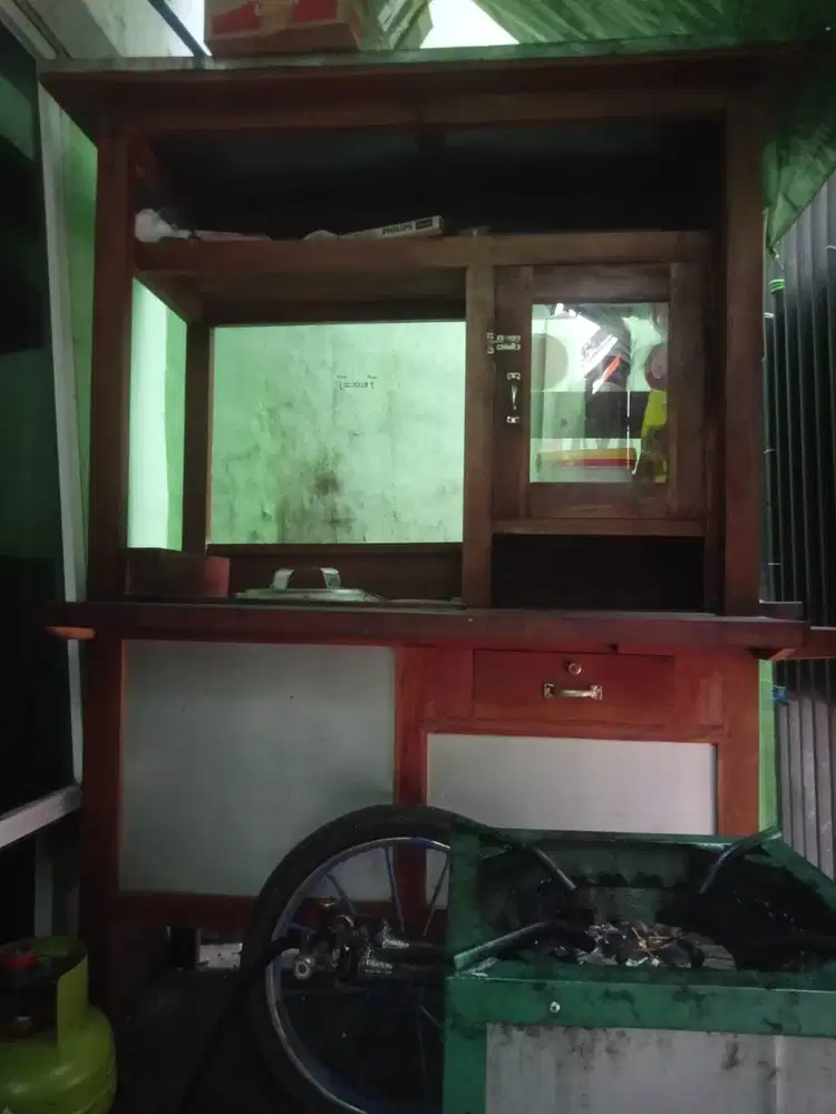Dijual Cepat Gerobak Kayu Jati