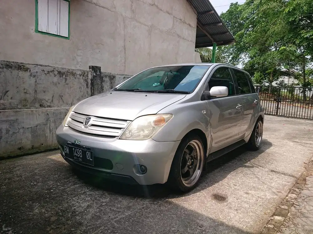 Toyota Ist 2003