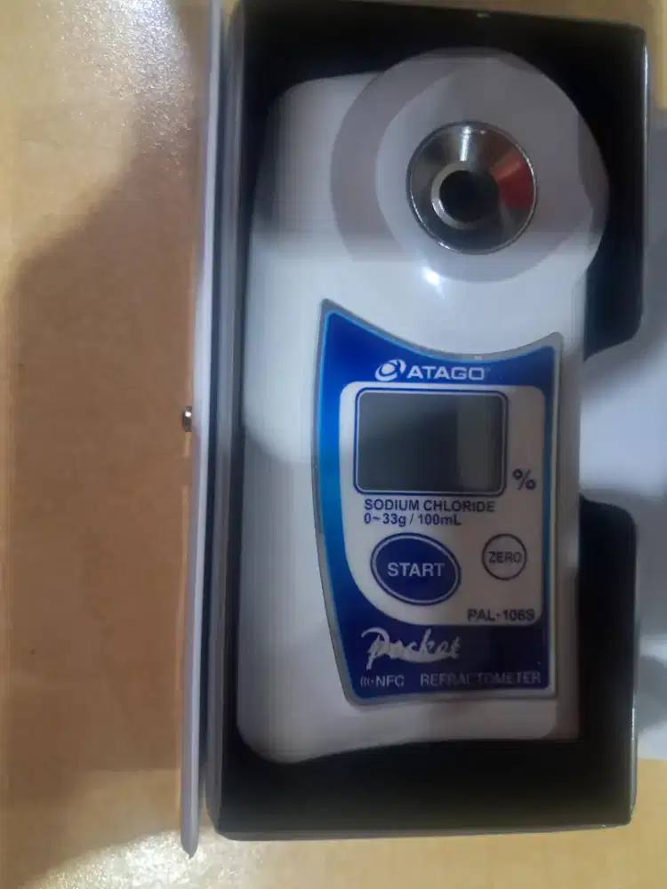 Pocket Refractometer merk ATAGO.