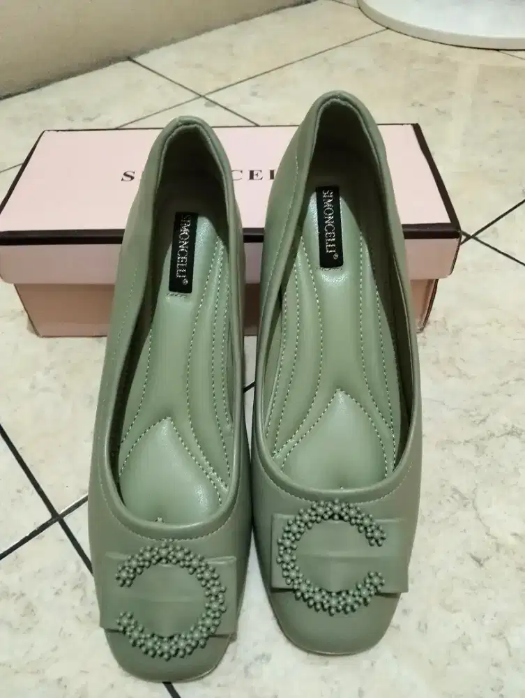 Flat shoes brand Simoncelli