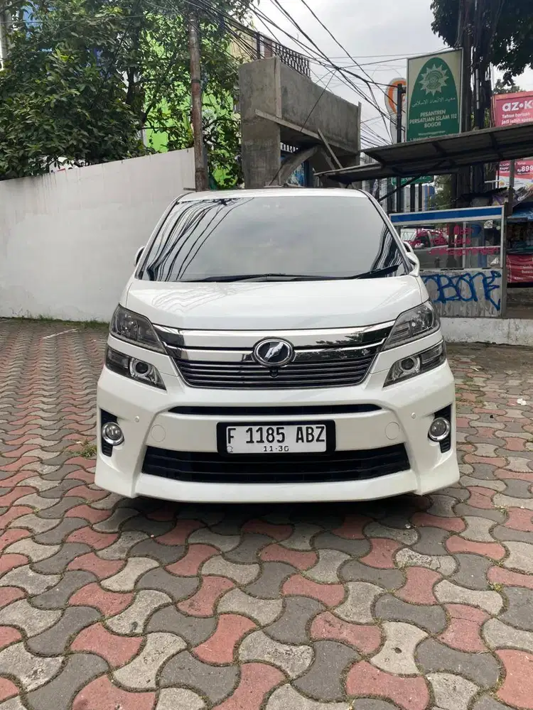 TOYOTA VELFIRE PREMIUM SOUND 2013