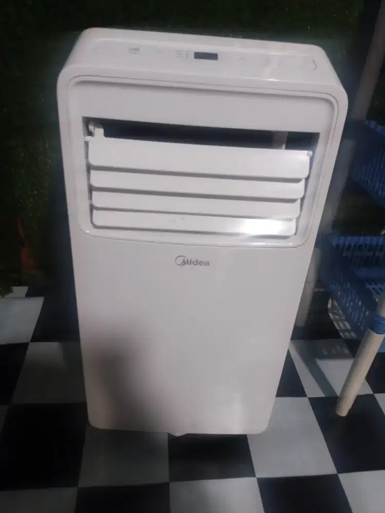 AC portable midea 1/2 pk