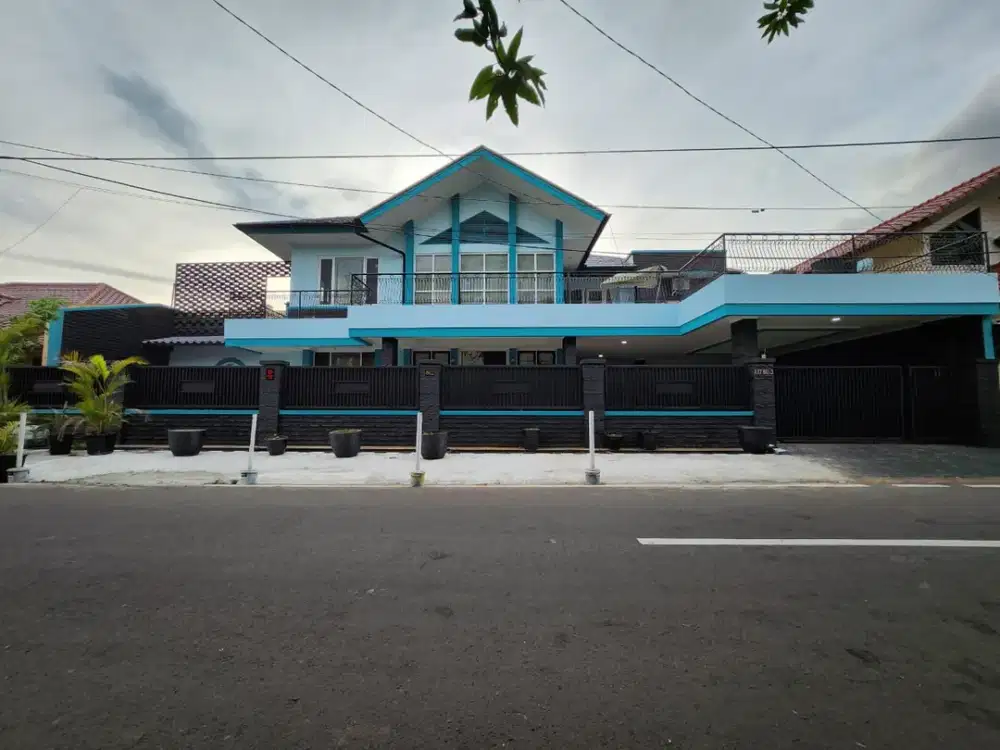 rumah lokasi strategis di pondok kelapa jaktim