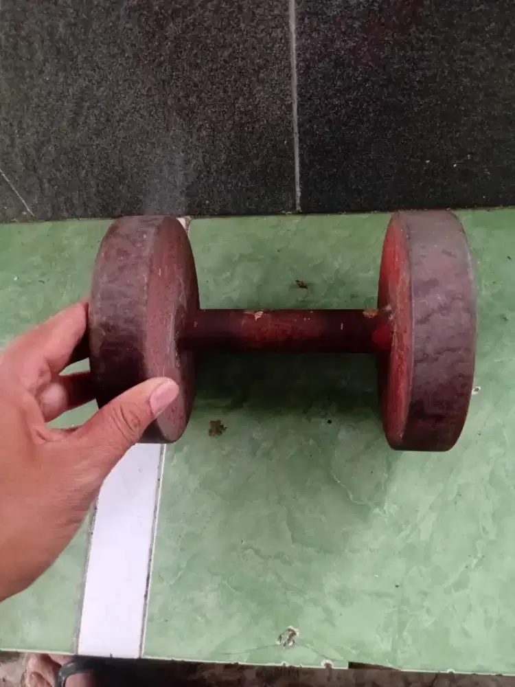 Barbel besi berat 10kg