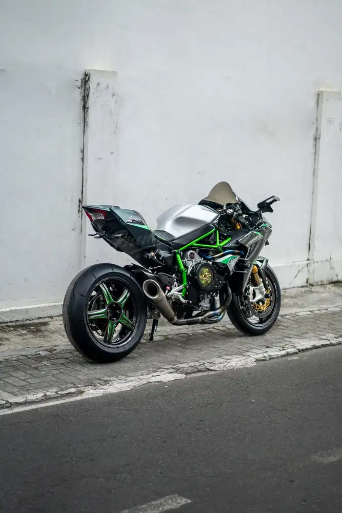 Hyperbike Kawasaki Ninja H2 Heavy Modified VIN 2022 Low KM