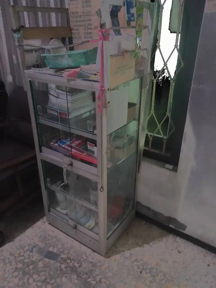 Jual etalase toko bekas spt baru, TDK ada minus