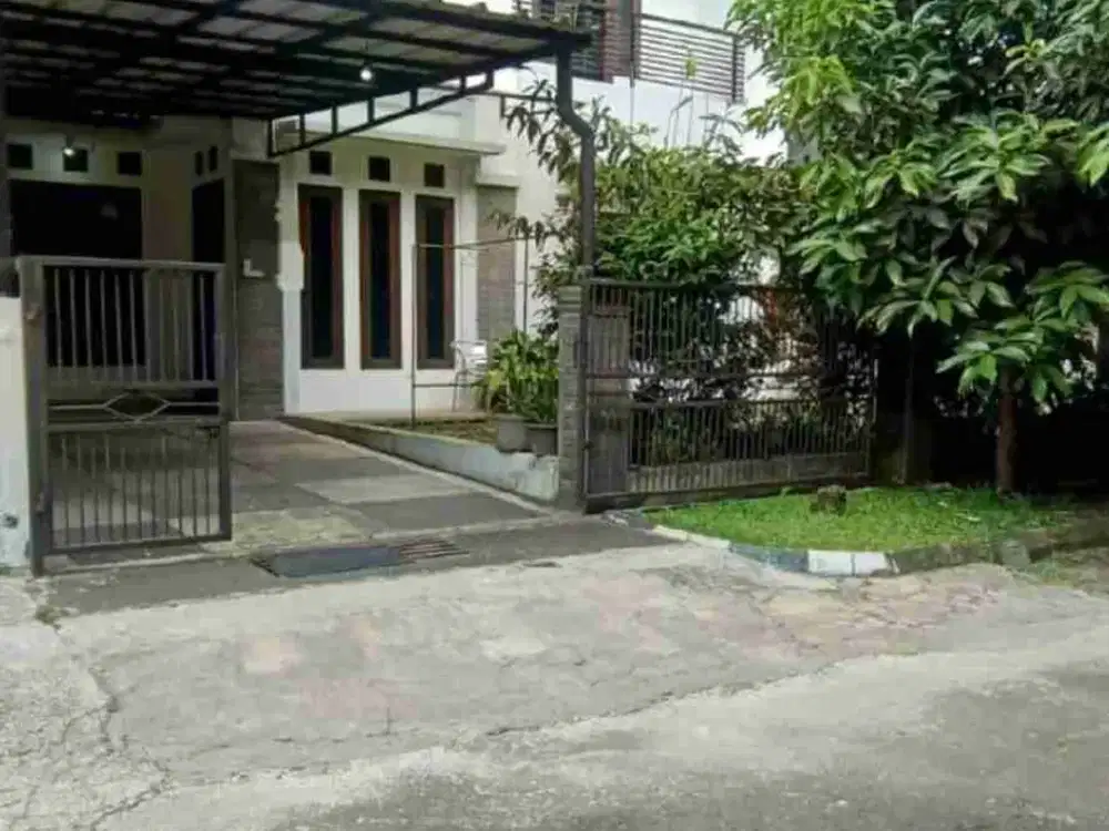 komplek buah batu Regency dekat gerbang tol bubat