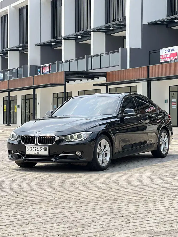 BMW 320i F30 Sport AT 2015 Pajak Panjang