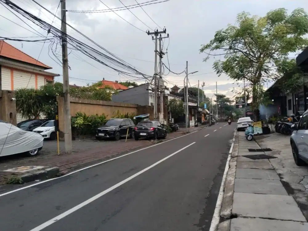 Tanah Berisi Bangunan Ruko Area Badung