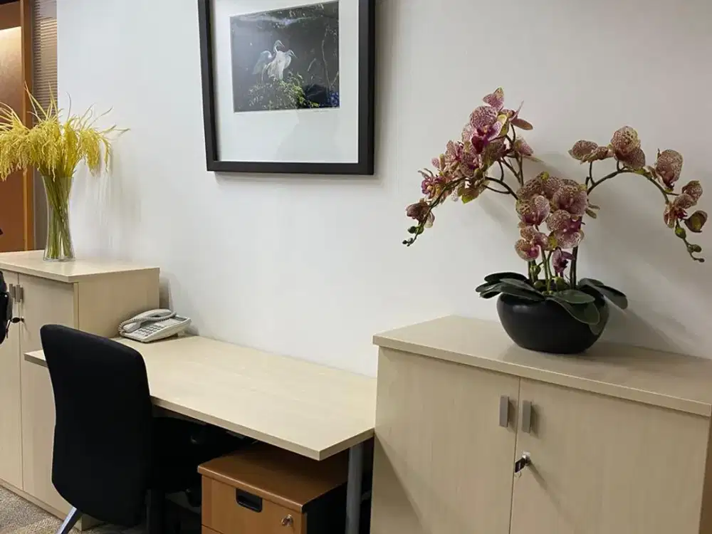 Sewa Kantor Fully Furnished 10 Pax di Mayapada Tower Sudirman Dekat MRT