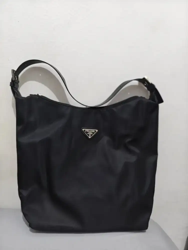 Prada hobo black