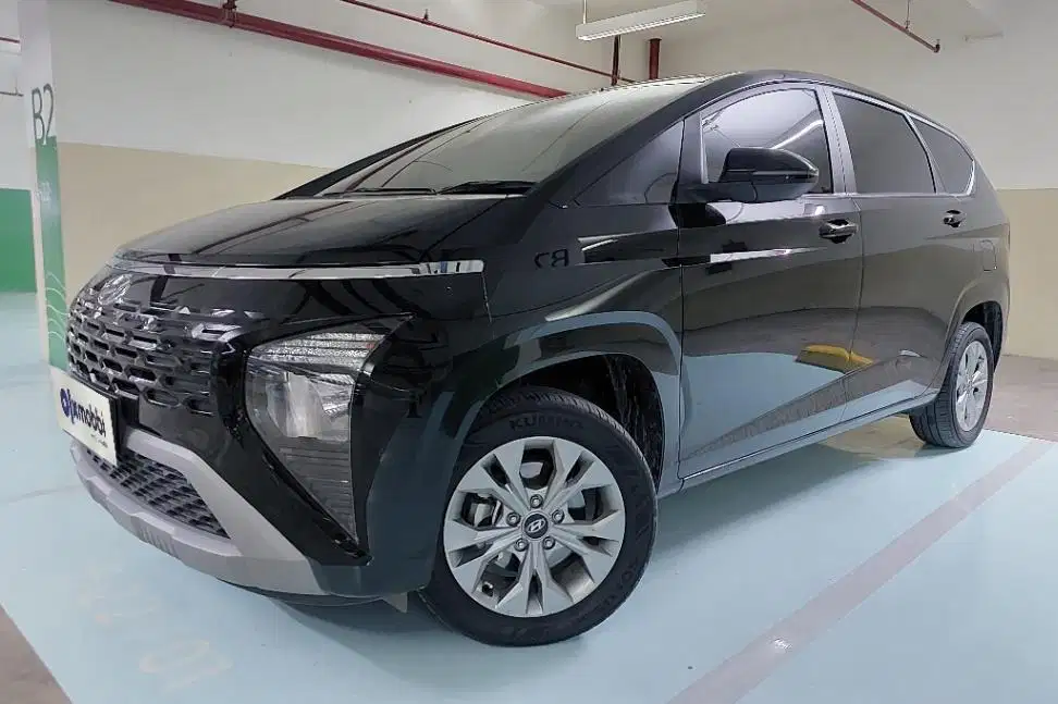 TDP 9,JT Hyundai Stargazer 1.5 Style Bensin-AT Hitam 2022
