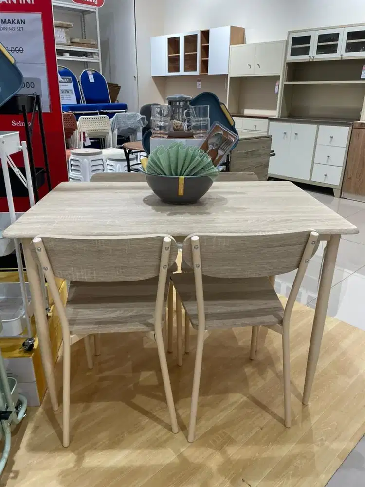 Meja Makan Set Minimalis