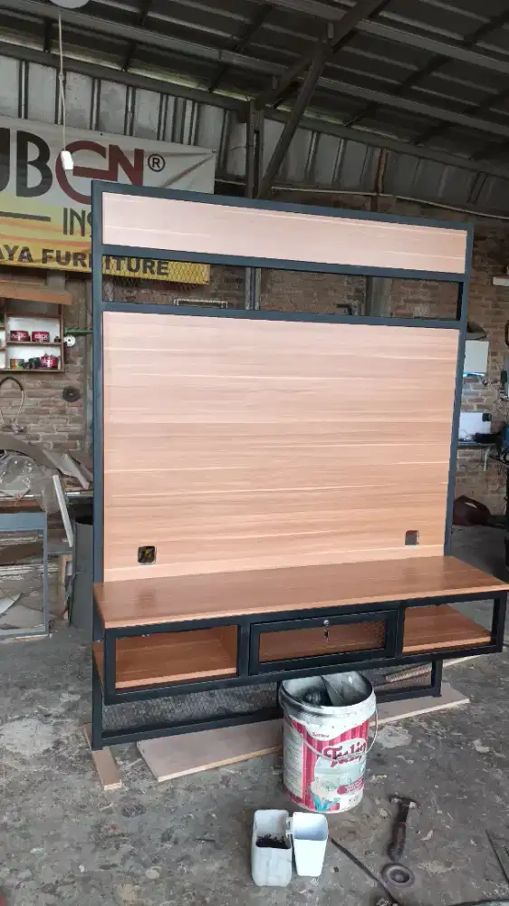 Meja rental ps industrial