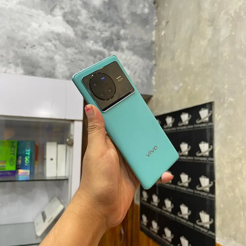 Vivo X80 5G 12/256 mulus fullset original. TT juga bisa