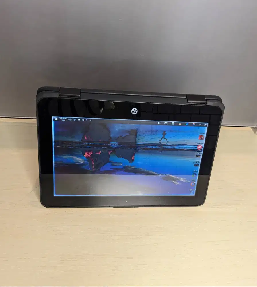 Laptop Hp 11 X360 Celeron N3350 RAM 4 SSD 128GB 11.6Inch HD TOUCH