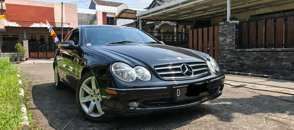 Mercedes-Benz CLK240 2002 Bensin