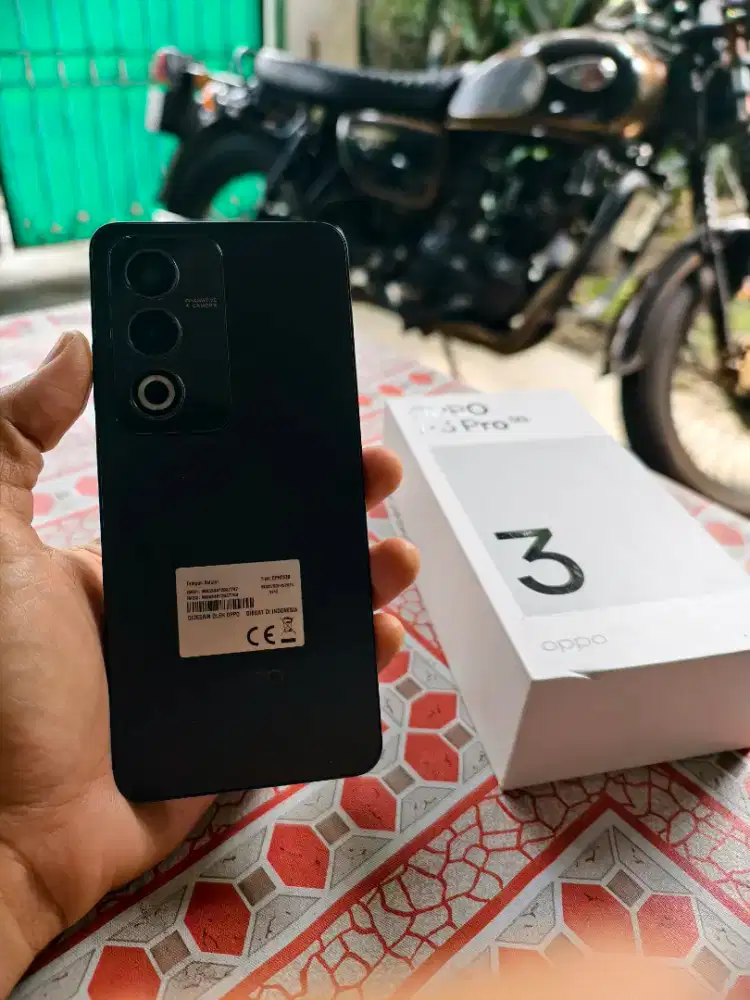 Oppo A3 Pro 5G 8/256gb likenew mulus