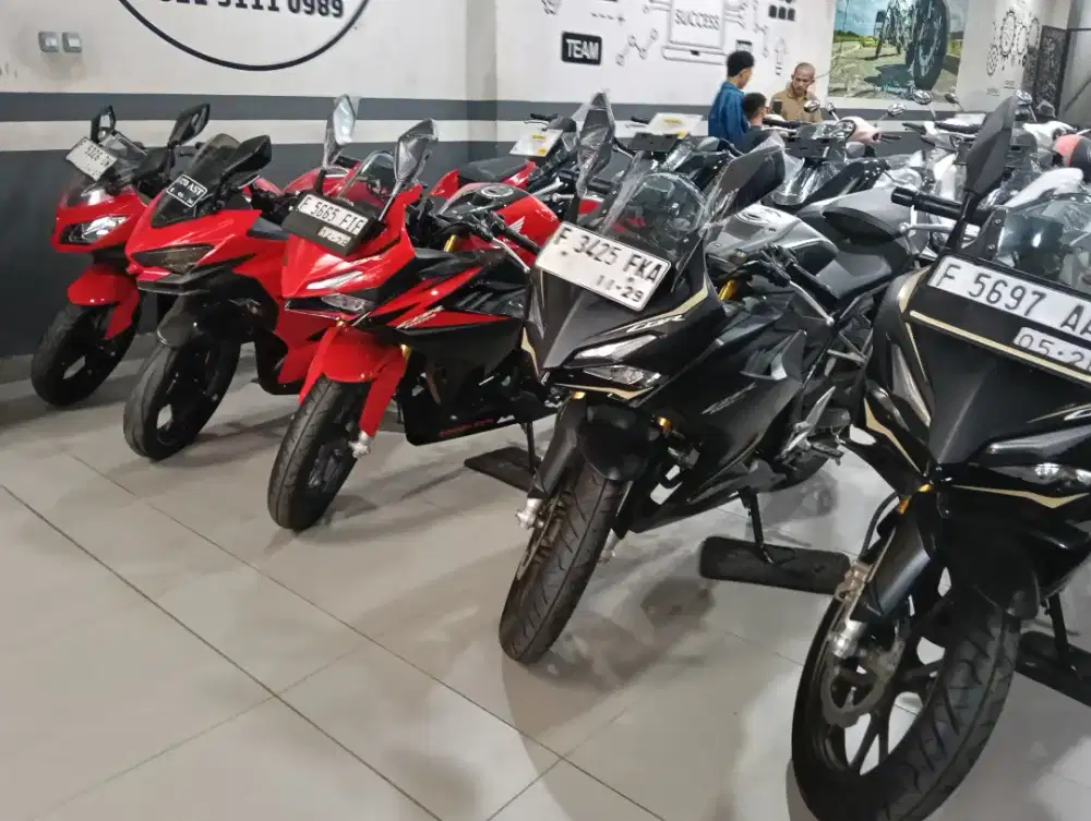 Di jual murah Honda CBR150R