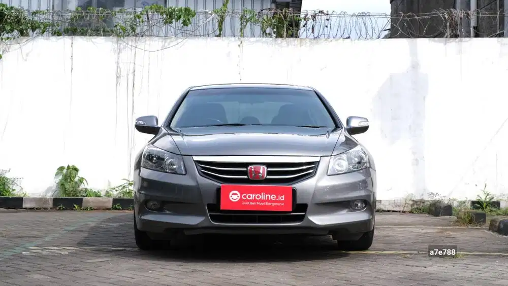 HONDA ACCORD 2.4 AT 2011 ABU
