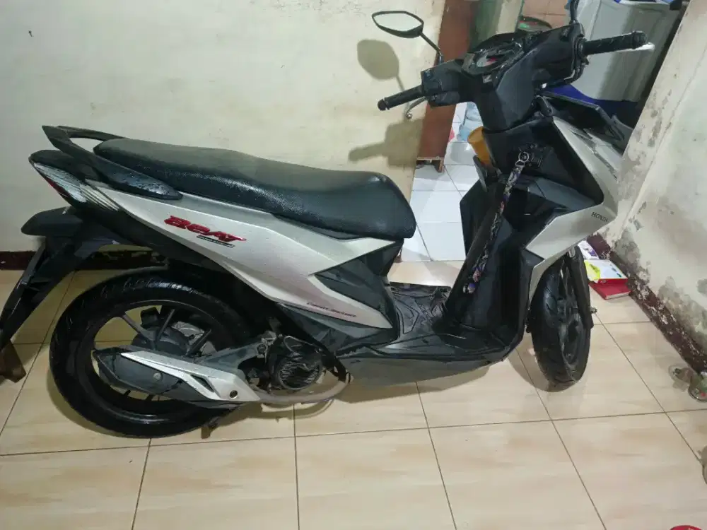Honda beat deluxe